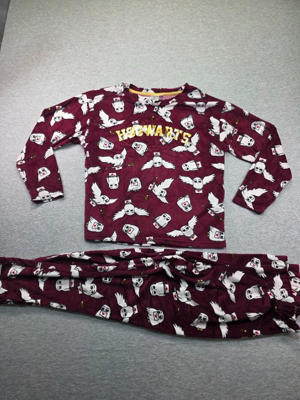 Wizarding World Harry Potter Hedwig Pajama Set Maroon Youth Size S 4-6